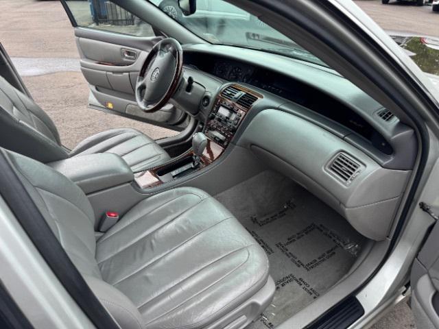 used 2003 Toyota Avalon car, priced at $3,900