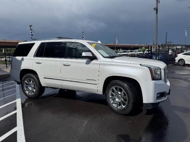 used 2017 GMC Yukon car, priced at $25,500