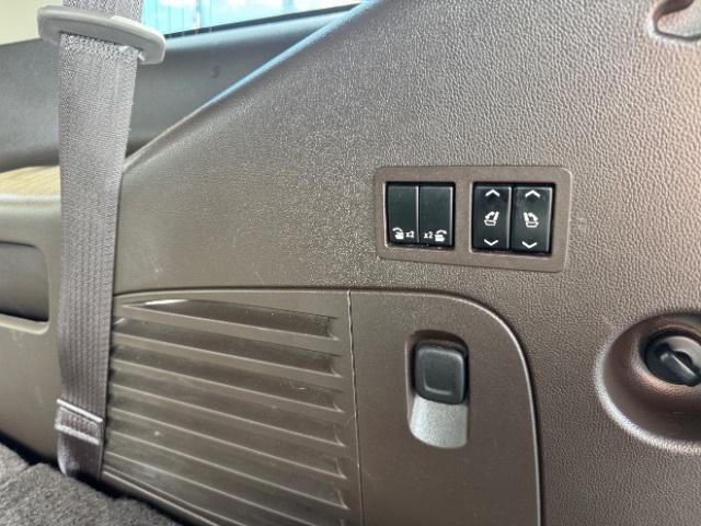 used 2017 GMC Yukon car, priced at $25,500