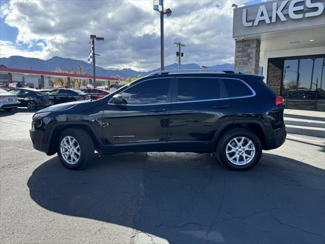 used 2017 Jeep Cherokee car