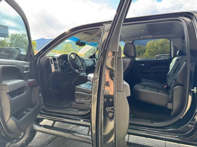 used 2017 GMC Sierra 1500 car, priced at $31,400