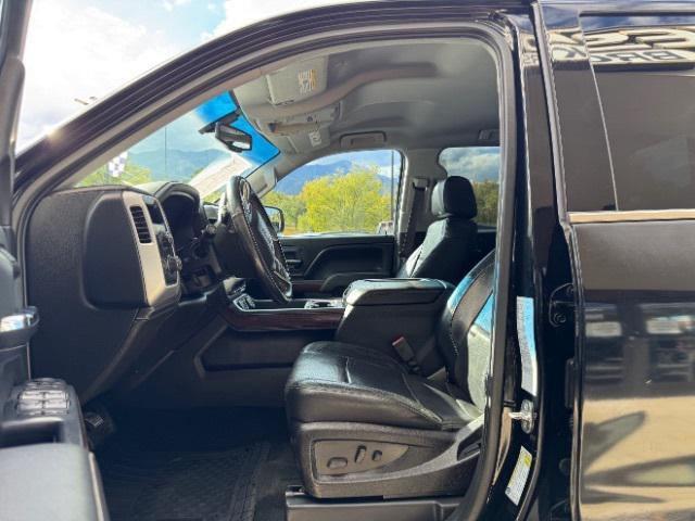 used 2017 GMC Sierra 1500 car, priced at $31,400