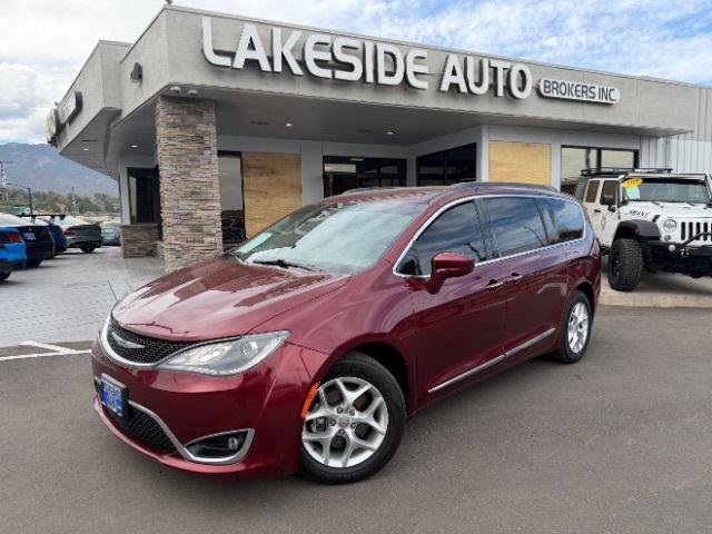 used 2017 Chrysler Pacifica car, priced at $15,500