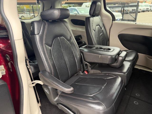 used 2017 Chrysler Pacifica car, priced at $15,500