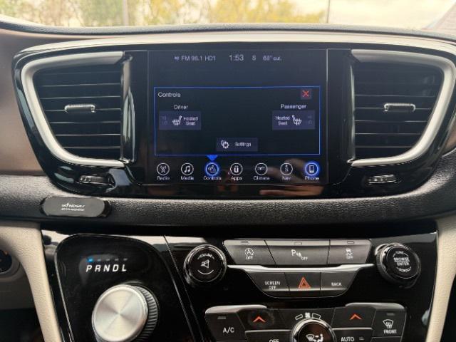 used 2017 Chrysler Pacifica car, priced at $15,500