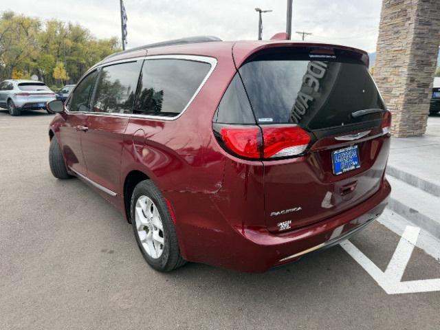 used 2017 Chrysler Pacifica car, priced at $15,500