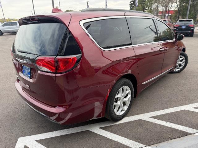 used 2017 Chrysler Pacifica car, priced at $15,500