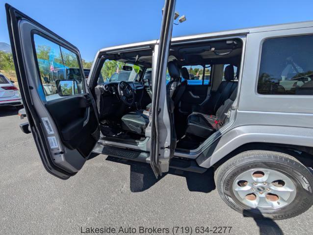 used 2013 Jeep Wrangler Unlimited car, priced at $20,400