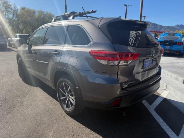 used 2018 Toyota Highlander car, priced at $26,800