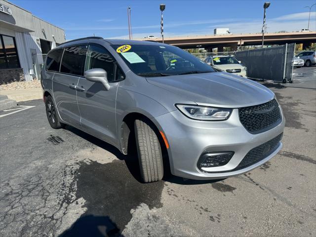 used 2021 Chrysler Pacifica car, priced at $25,000