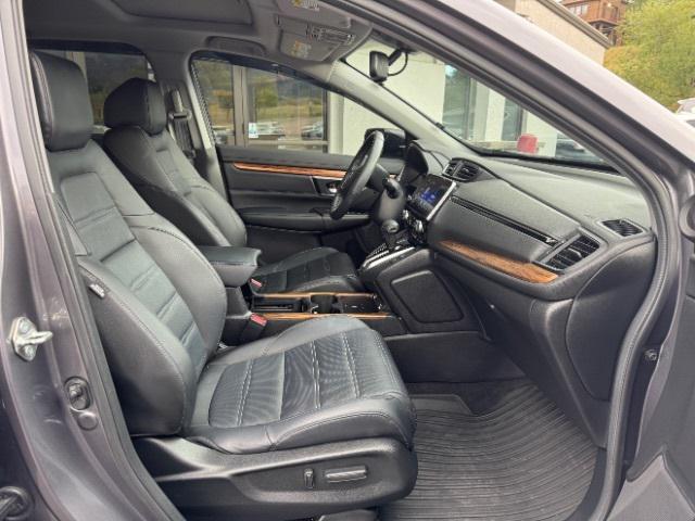used 2020 Honda CR-V car, priced at $31,900