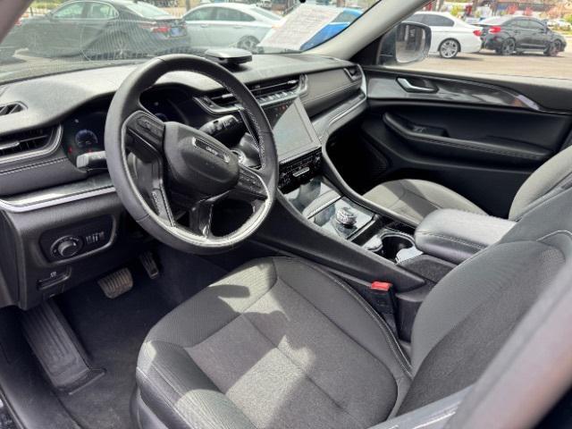 used 2023 Jeep Grand Cherokee car, priced at $29,900