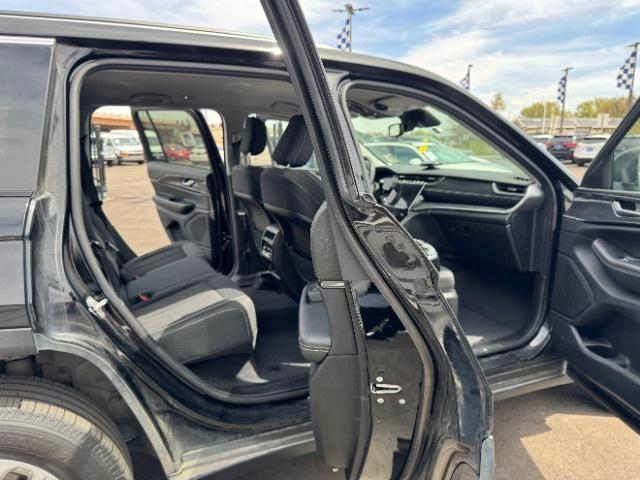 used 2023 Jeep Grand Cherokee car, priced at $29,900