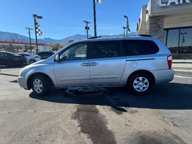 used 2009 Kia Sedona car, priced at $3,900