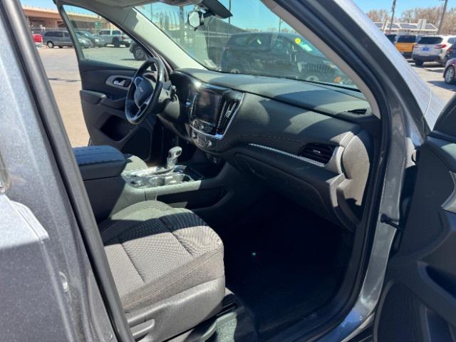 used 2021 Chevrolet Traverse car, priced at $28,300