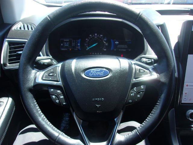 used 2022 Ford Edge car, priced at $25,000