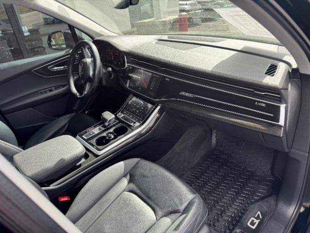 used 2021 Audi Q7 car, priced at $28,900