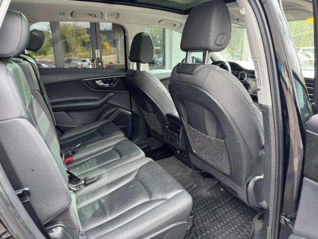 used 2021 Audi Q7 car, priced at $28,900