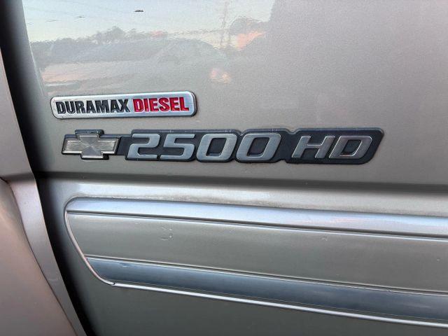 used 2005 Chevrolet Silverado 2500 car, priced at $15,995