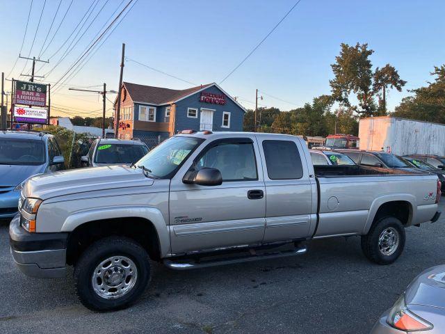 used 2005 Chevrolet Silverado 2500 car, priced at $15,995