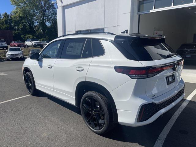 new 2025 Volkswagen Tiguan car, priced at $37,821