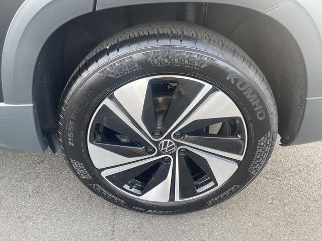 used 2024 Volkswagen Taos car, priced at $25,789