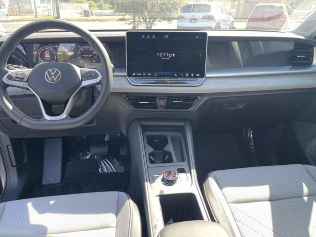 new 2025 Volkswagen Tiguan car, priced at $34,237