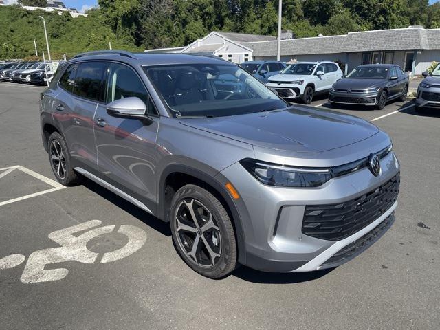 new 2025 Volkswagen Tiguan car, priced at $34,237