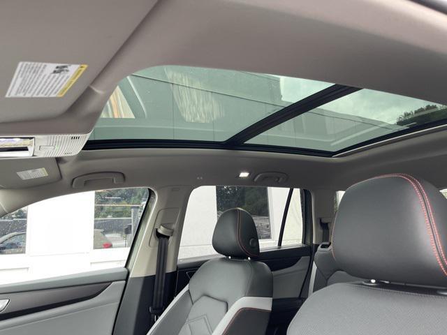 new 2025 Volkswagen Atlas car, priced at $43,694