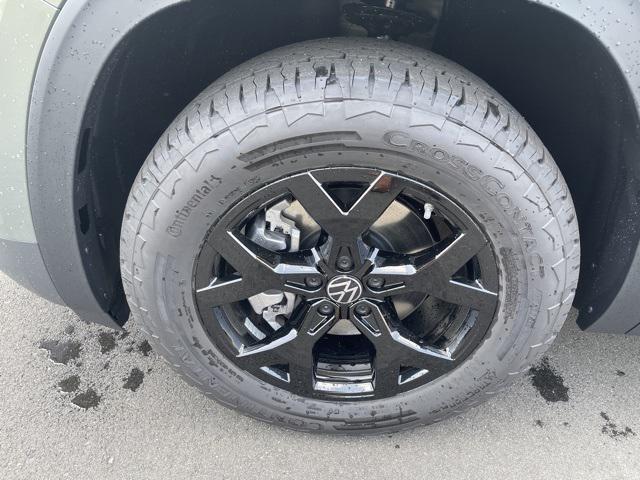 new 2025 Volkswagen Atlas car, priced at $46,907