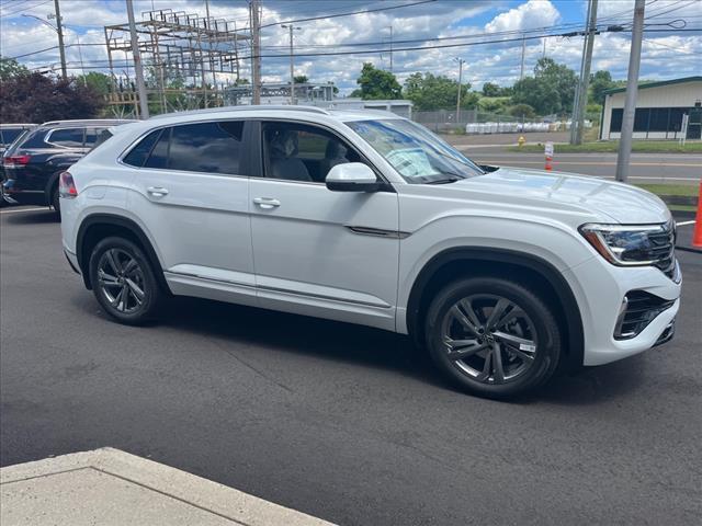 new 2024 Volkswagen Atlas Cross Sport car, priced at $45,844