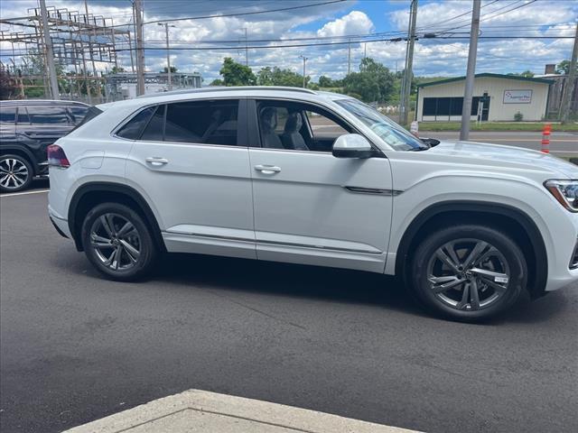 new 2024 Volkswagen Atlas Cross Sport car, priced at $45,844