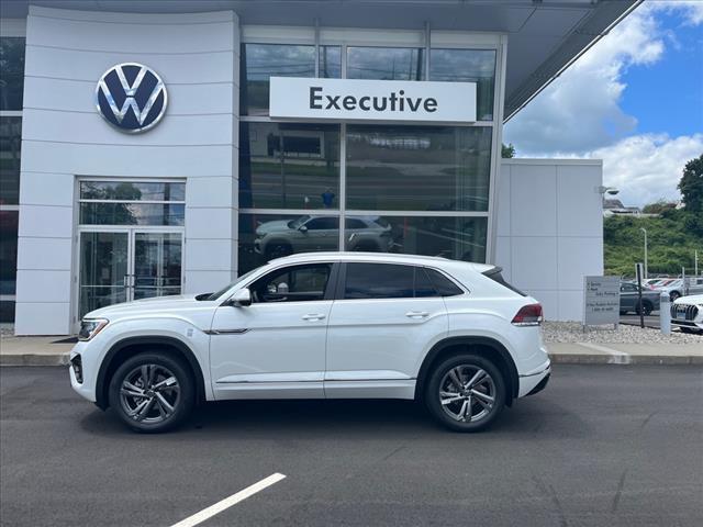 new 2024 Volkswagen Atlas Cross Sport car, priced at $45,844