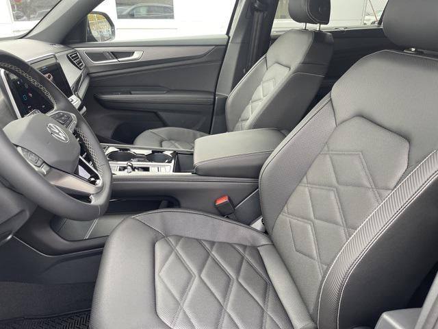 new 2026 Volkswagen Atlas Cross Sport car, priced at $47,142