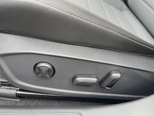 new 2025 Volkswagen Jetta car, priced at $27,254