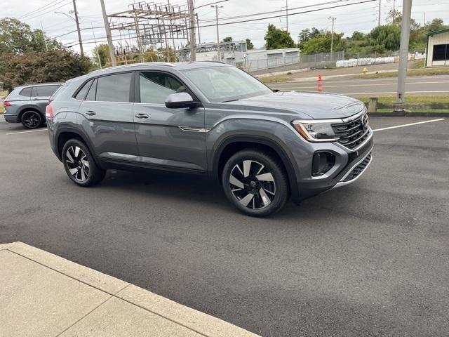 new 2024 Volkswagen Atlas Cross Sport car, priced at $40,697