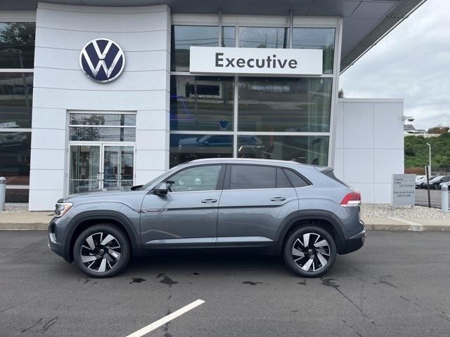 new 2024 Volkswagen Atlas Cross Sport car, priced at $40,697