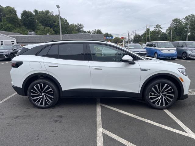new 2025 Volkswagen ID.4 car, priced at $41,091