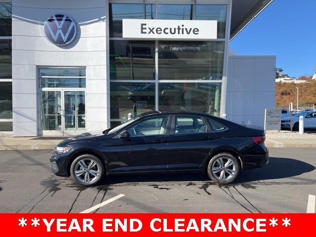 used 2024 Volkswagen Jetta car, priced at $22,220