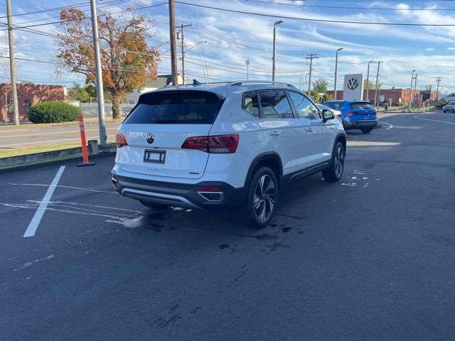 new 2024 Volkswagen Taos car, priced at $32,078