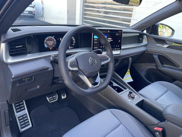 new 2025 Volkswagen Tiguan car, priced at $38,062