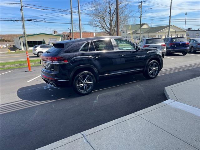 new 2024 Volkswagen Atlas Cross Sport car, priced at $50,134