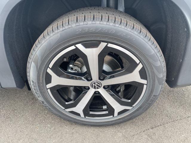 new 2026 Volkswagen Tiguan car, priced at $35,832