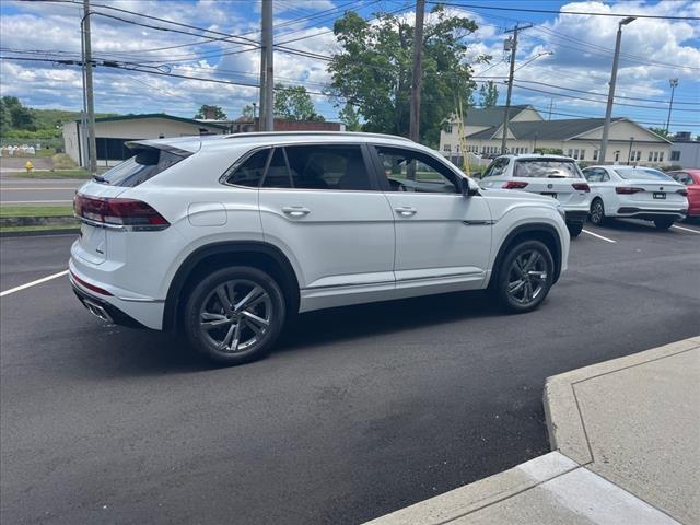 new 2024 Volkswagen Atlas Cross Sport car, priced at $53,026