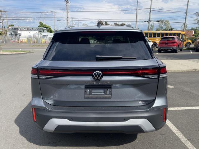 new 2025 Volkswagen Tiguan car, priced at $35,259