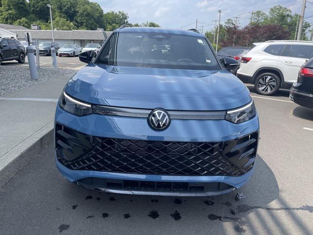 new 2025 Volkswagen Tiguan car, priced at $37,963