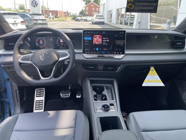 new 2025 Volkswagen Tiguan car, priced at $37,963
