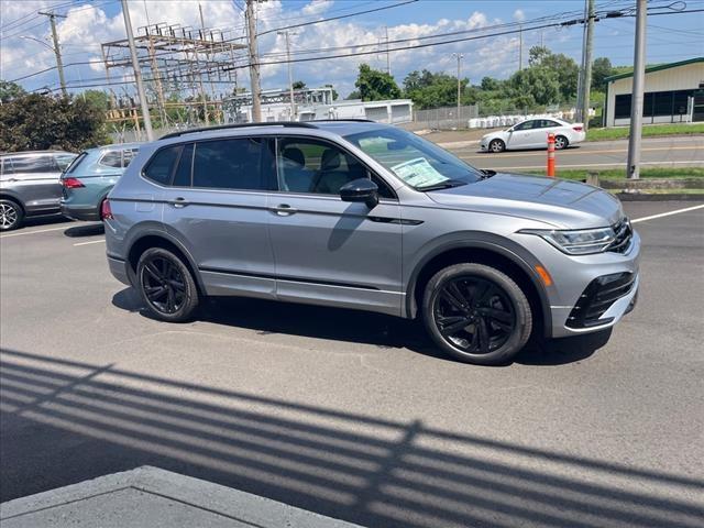 new 2024 Volkswagen Tiguan car, priced at $38,764