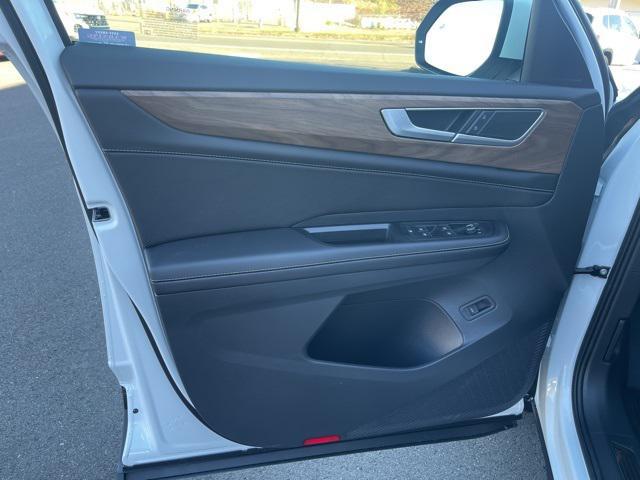 new 2026 Volkswagen Atlas car, priced at $46,301