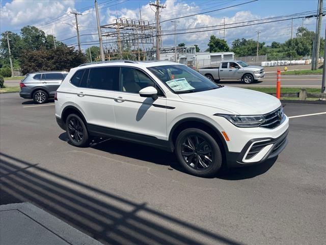 new 2024 Volkswagen Tiguan car, priced at $36,964